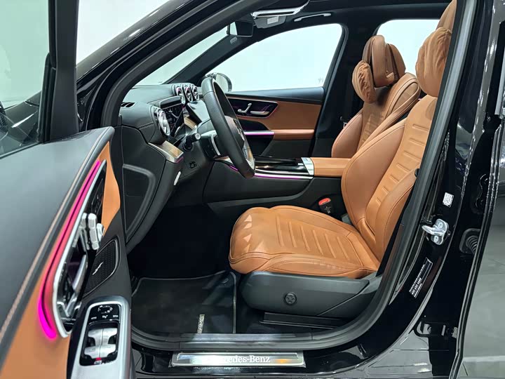 Photo 9 - Mercedes-Benz GLC-Class Hybrid