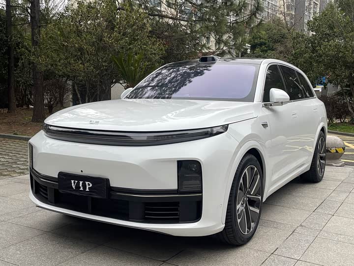 Photo 1 - LiXiang L7