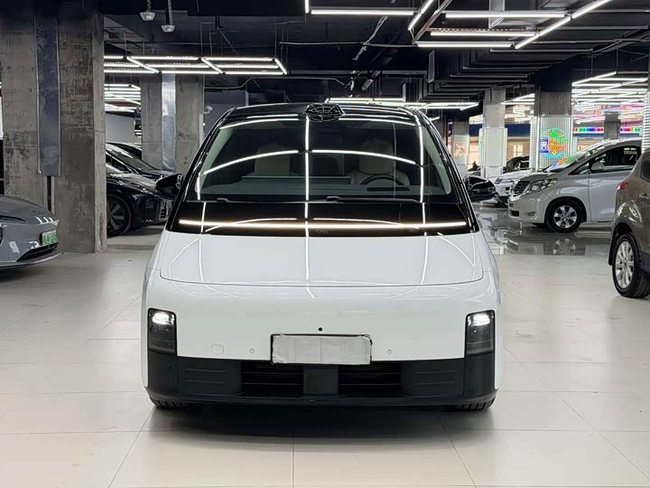 Фото 2 - LiXiang Mega