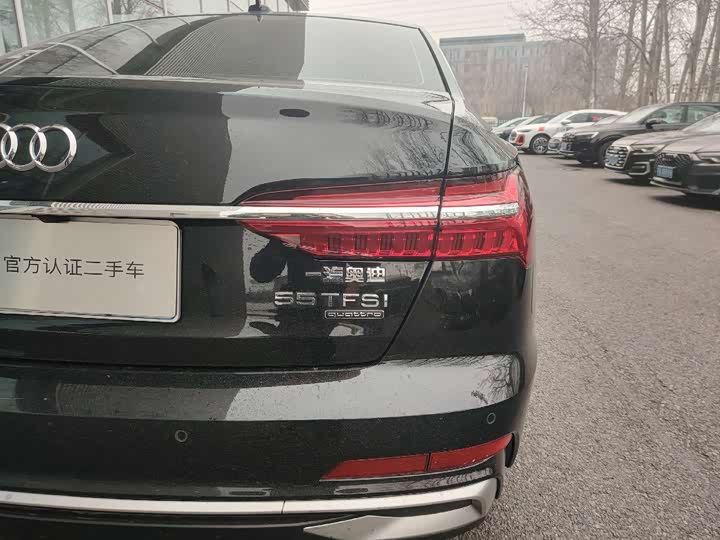 Фото 7 - Audi A6L