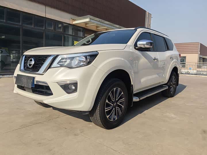 Фото 1 - Nissan Terra