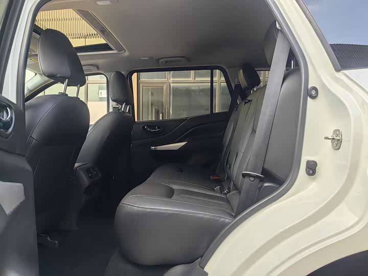 Фото 5 - Nissan Terra