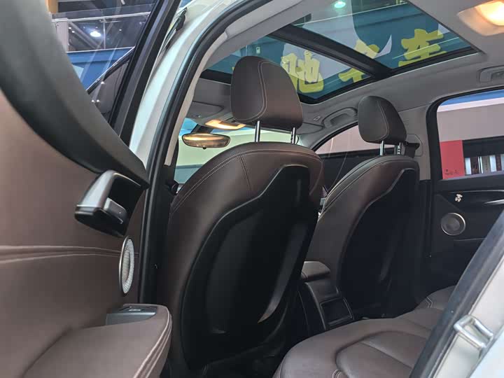 Фото 6 - BMW 1 Series