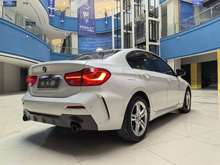 Фото 7 - BMW 1 Series