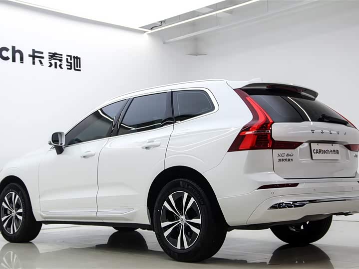 Фото 6 - Volvo XC60