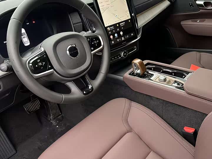 Фото 7 - Volvo S90