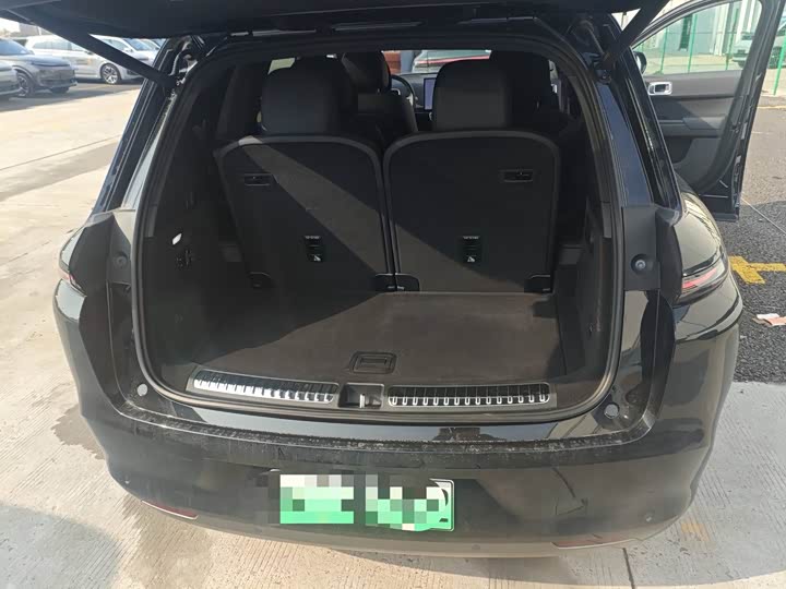 Фото 8 - LiXiang L8