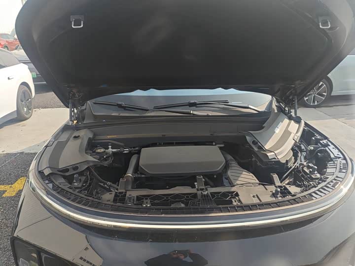 Фото 9 - LiXiang L8