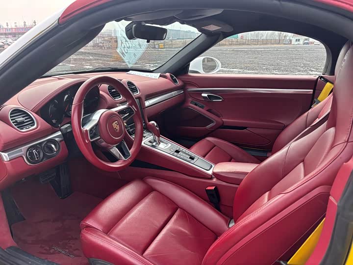 Фото 4 - Porsche 718