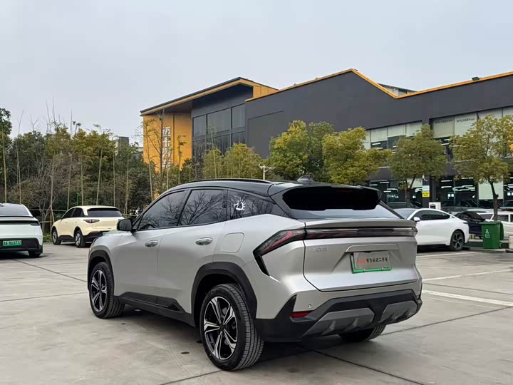 Фото 6 - Geely Galaxy L7