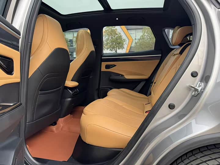 Фото 9 - Geely Galaxy L7