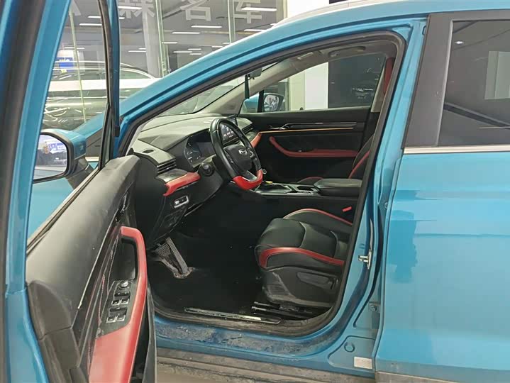 Фото 9 - Geely Emgrand GS