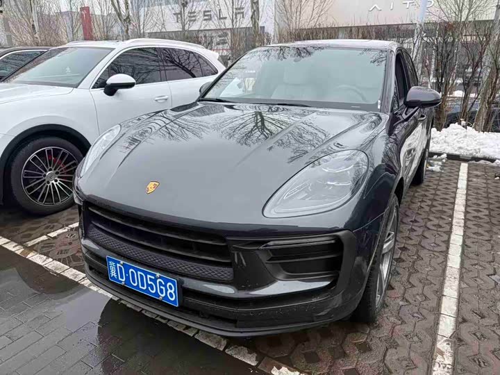 Фото 1 - Porsche Macan