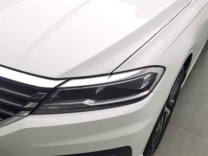 Фото 7 - Volkswagen Lavida