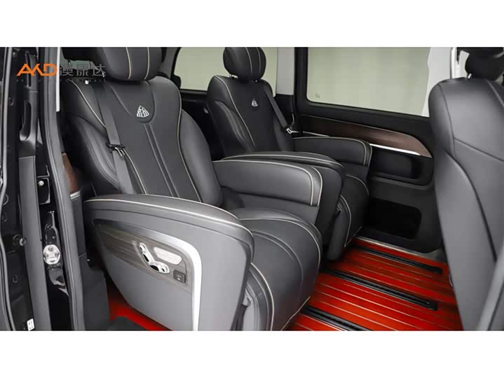 Фото 8 - Mercedes-Benz V-Class