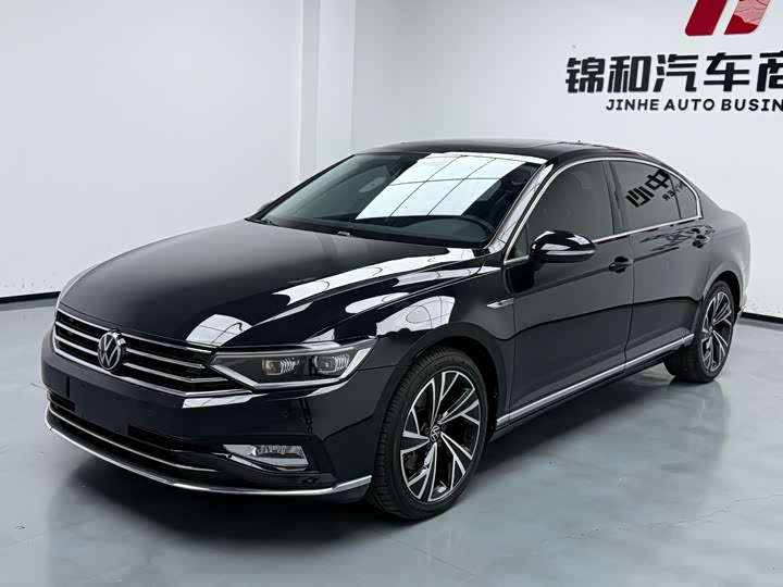 Photo 1 - Volkswagen Magotan