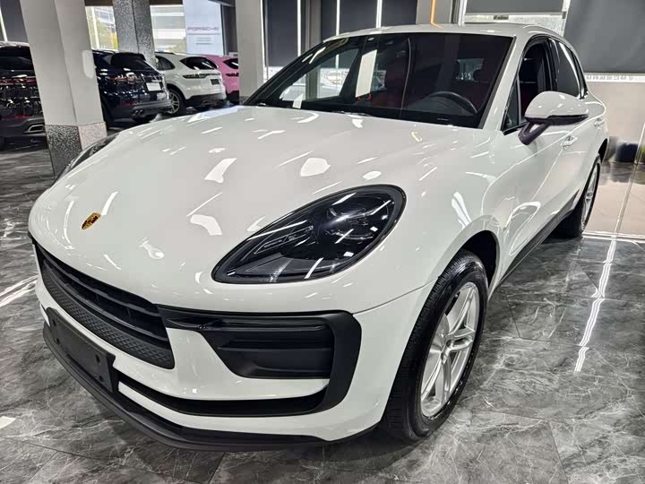 Фото 1 - Porsche Macan