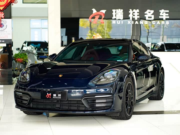 Фото 1 - Porsche Panamera