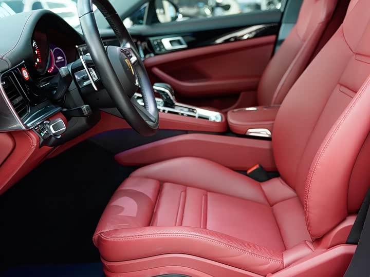 Фото 4 - Porsche Panamera