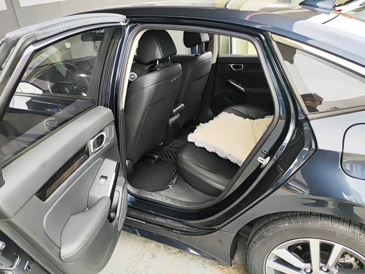 Фото 9 - Honda Civic