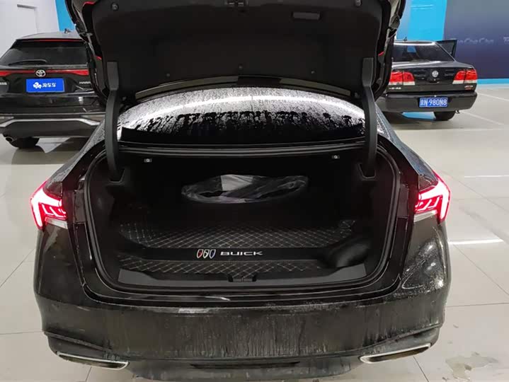 Фото 4 - Buick LaCrosse