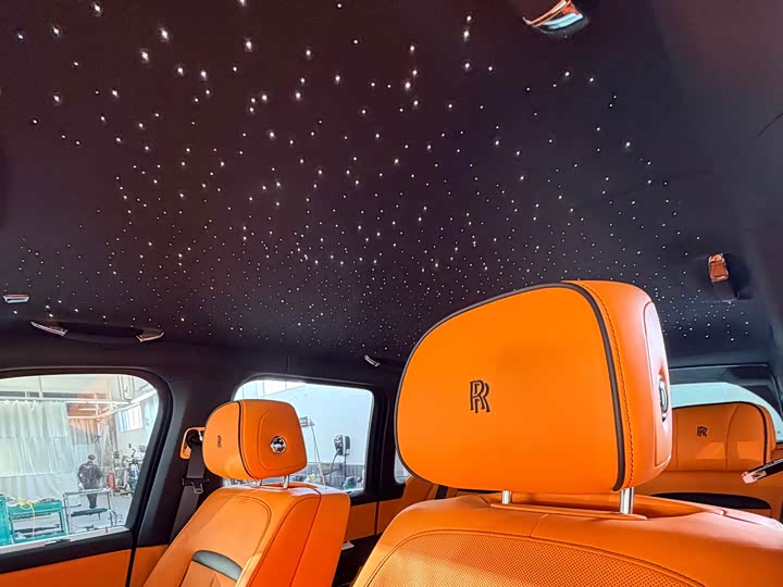 Фото 7 - Rolls-Royce Cullinan