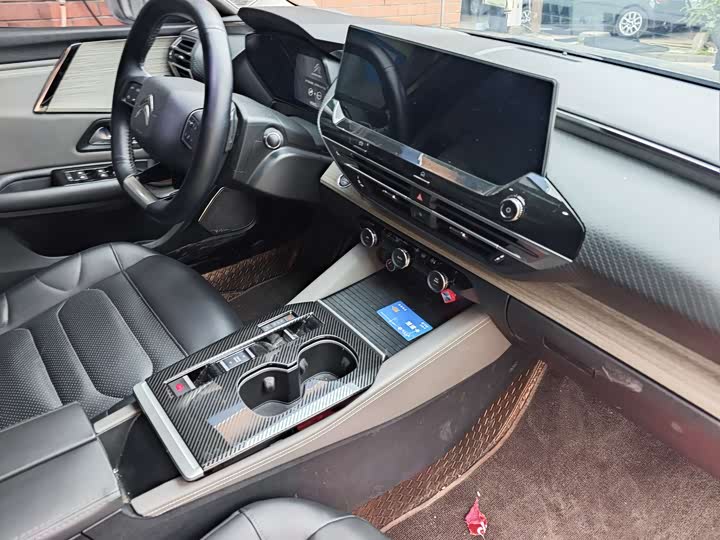 Фото 8 - Citroen C5 X