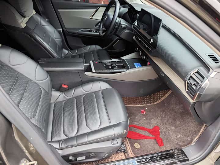 Фото 9 - Citroen C5 X