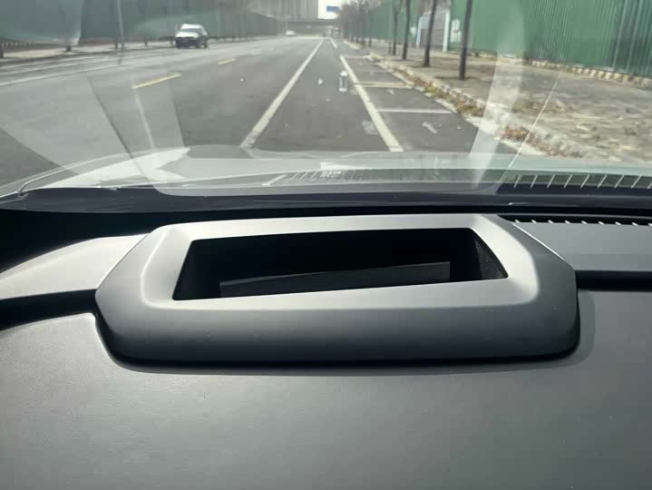 Фото 8 - HiPhi Y