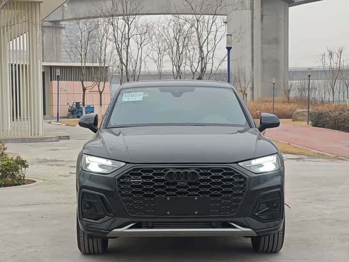 Фото 2 - Audi Q5L Sportback