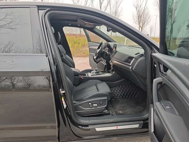 Фото 6 - Audi Q5L Sportback