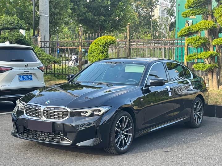 Photo 1 - BMW 3 Series