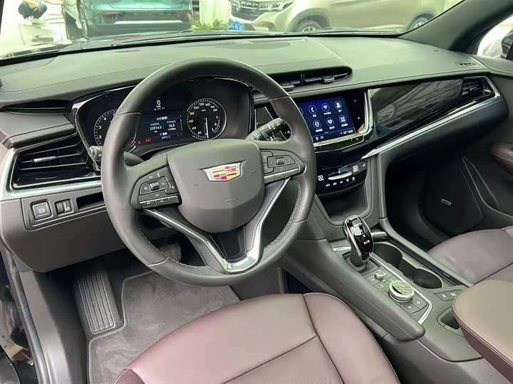 Photo 6 - Cadillac XT6
