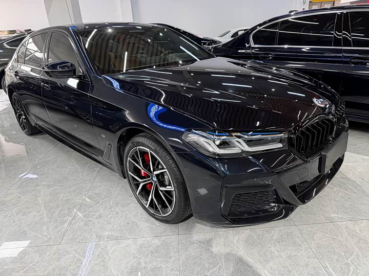 Фото 1 - BMW 5 Series