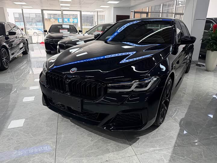 Фото 3 - BMW 5 Series