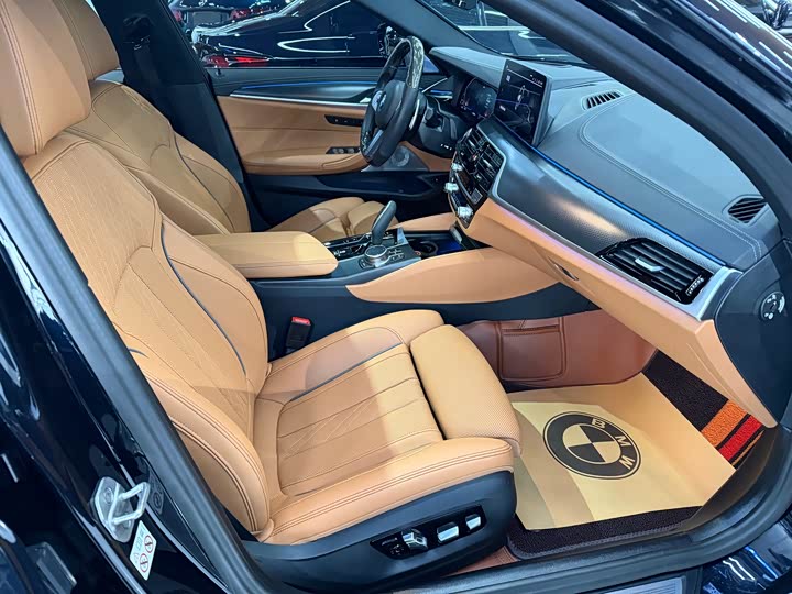 Фото 4 - BMW 5 Series