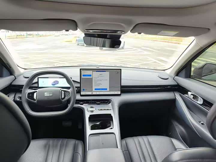 Photo 5 - Geely Galaxy E5