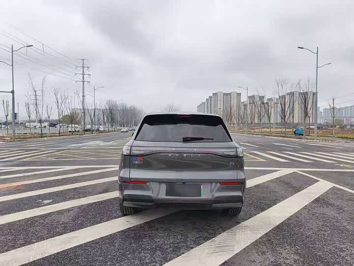 Photo 8 - Geely Galaxy E5