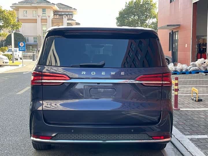 Фото 5 - Roewe iMax 8