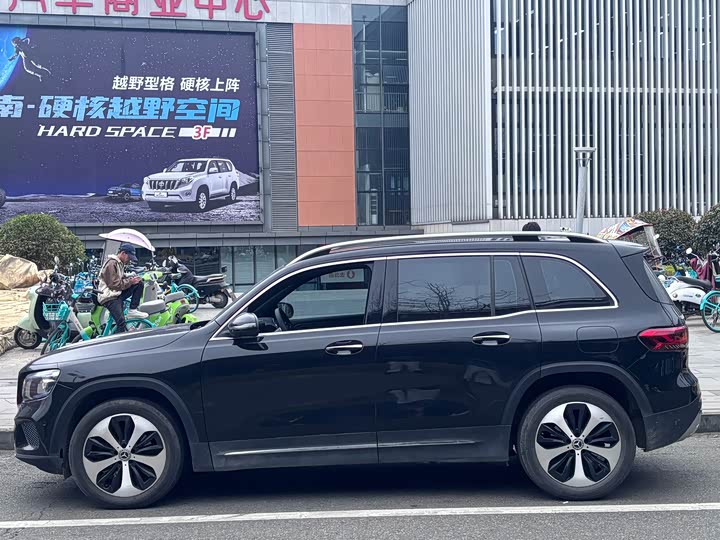 Mercedes-Benz GLB-Class 2022 2022款 GLB 220 时尚型