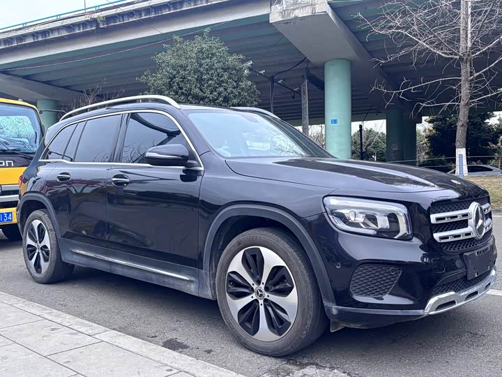 Mercedes-Benz GLB-Class 2022 2022款 GLB 220 时尚型