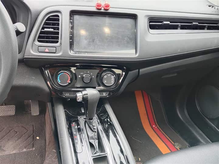 Фото 6 - Honda Vezel