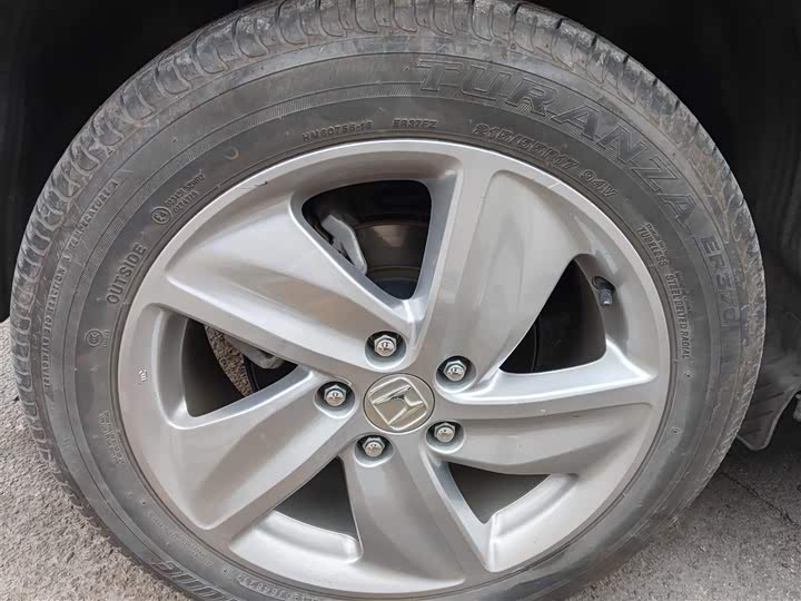 Фото 9 - Honda Vezel