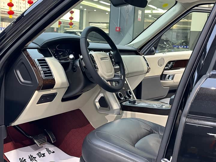 Photo 4 - Land Rover Range Rover