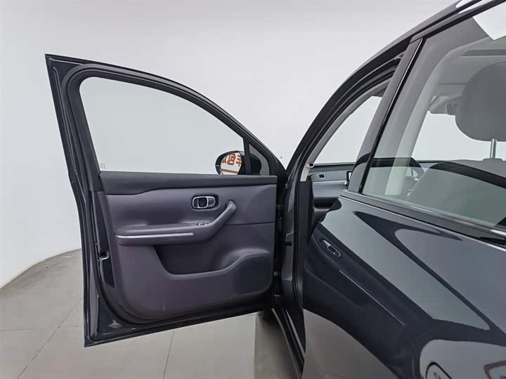 Фото 8 - Leapmotor C10