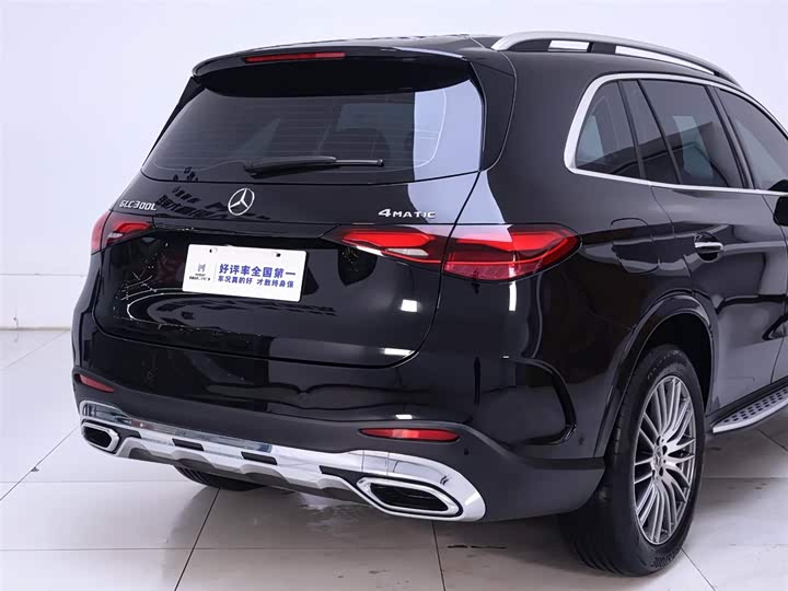 Photo 8 - Mercedes-Benz GLC-Class