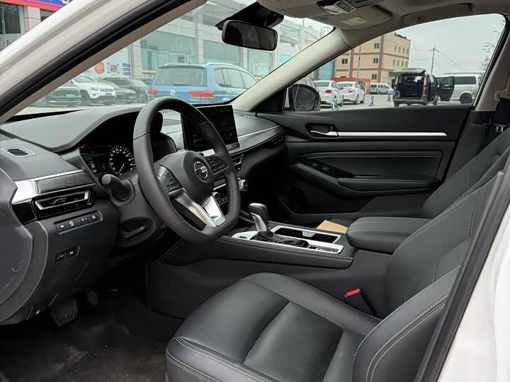 Фото 4 - Nissan Teana