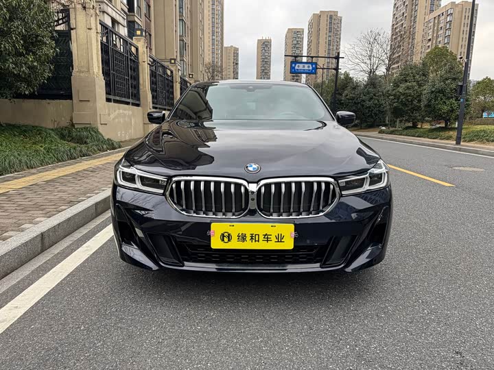 Фото 2 - BMW 6 Series GT