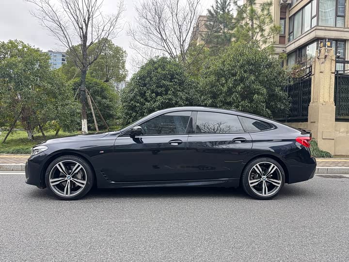 Фото 3 - BMW 6 Series GT