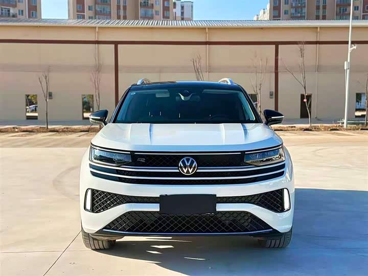 Фото 1 - Volkswagen Tavendor